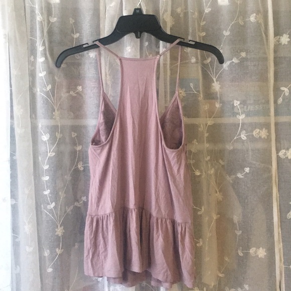 This is a cute lavender top from American Eagle. - Picture 2 of 2